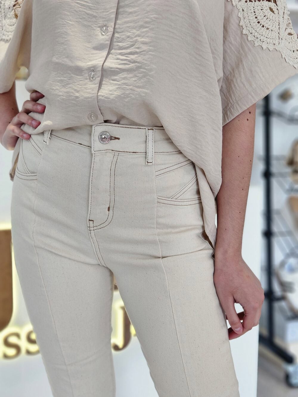 Jeans Sable Fendu – Image 4